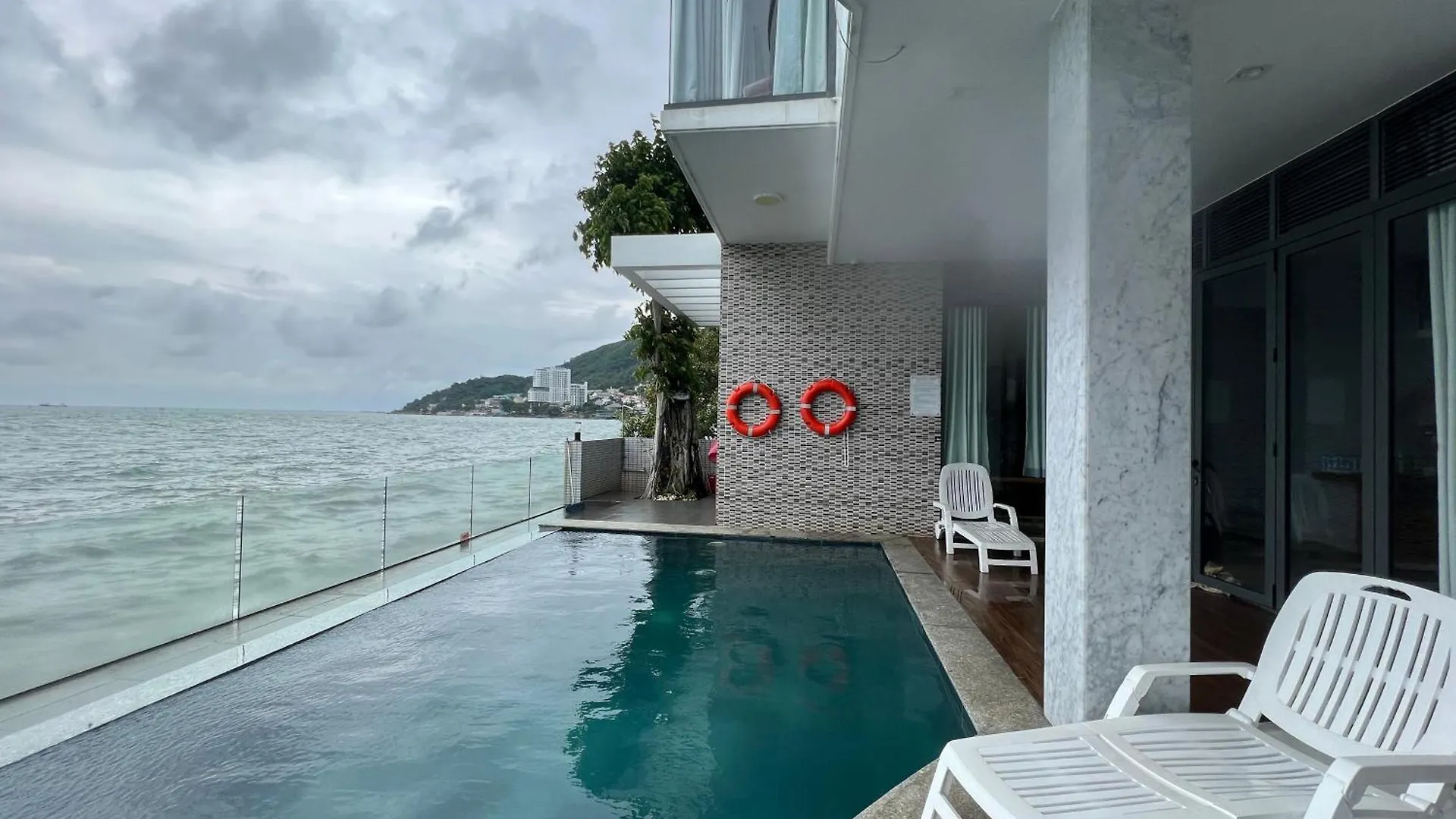 Nancy Thuy Tien Seaview Condotel 1 Vung Tau